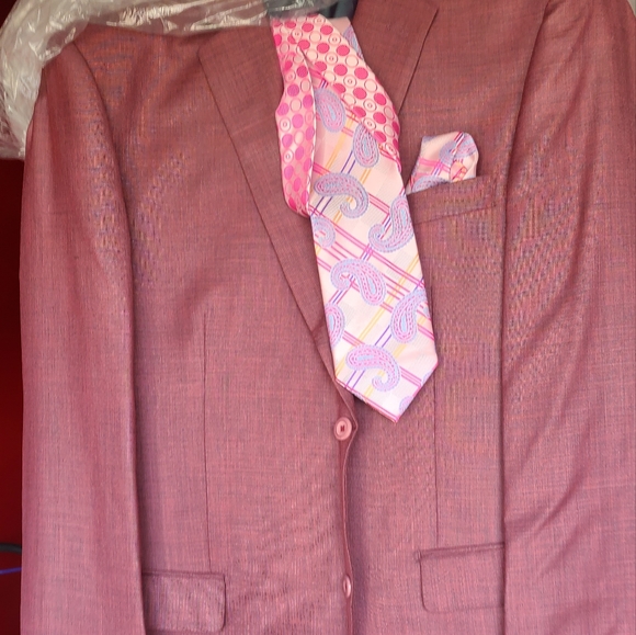 Men's suits vests ties - Picture 2 of 2